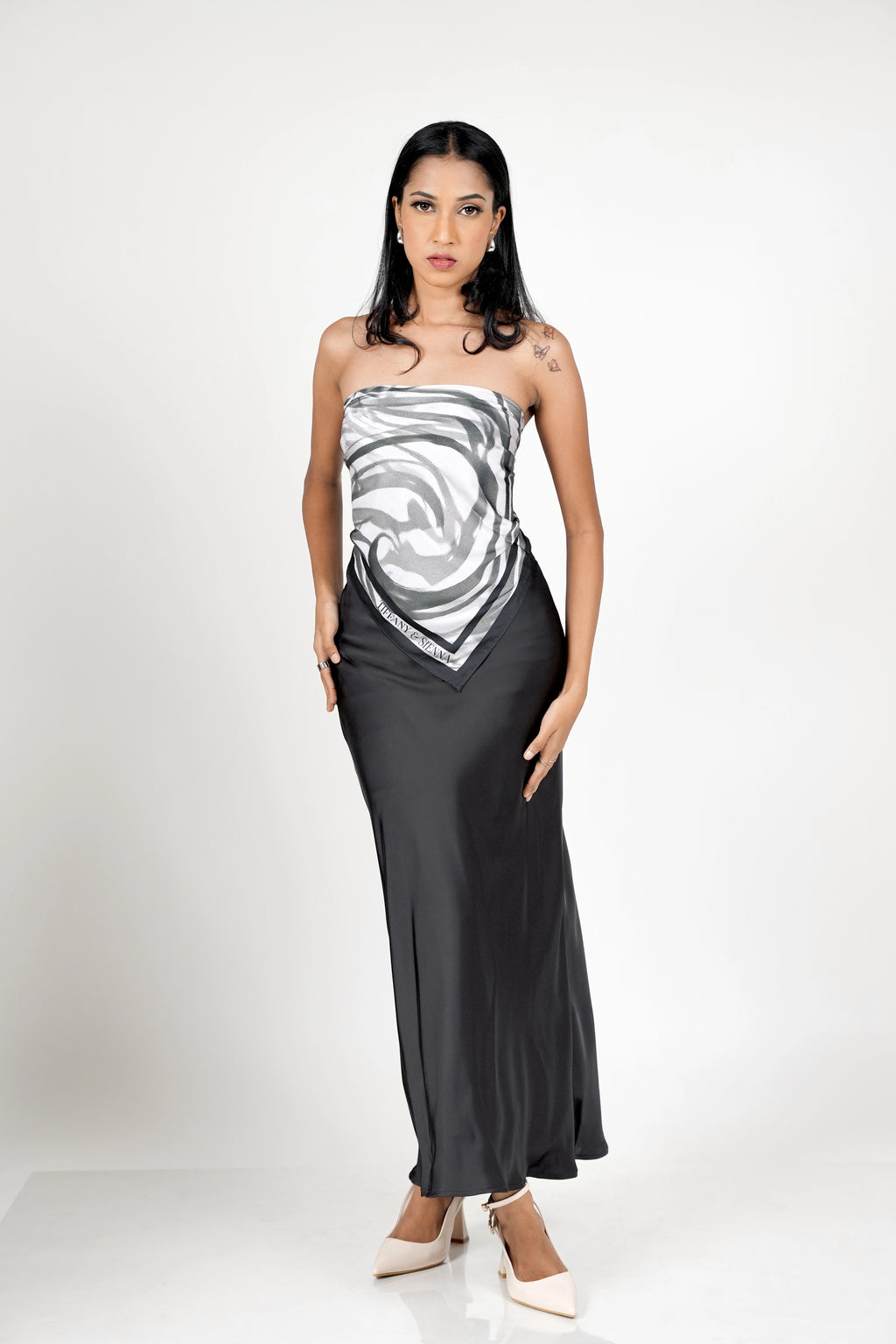 Scarf Obsidian Veil