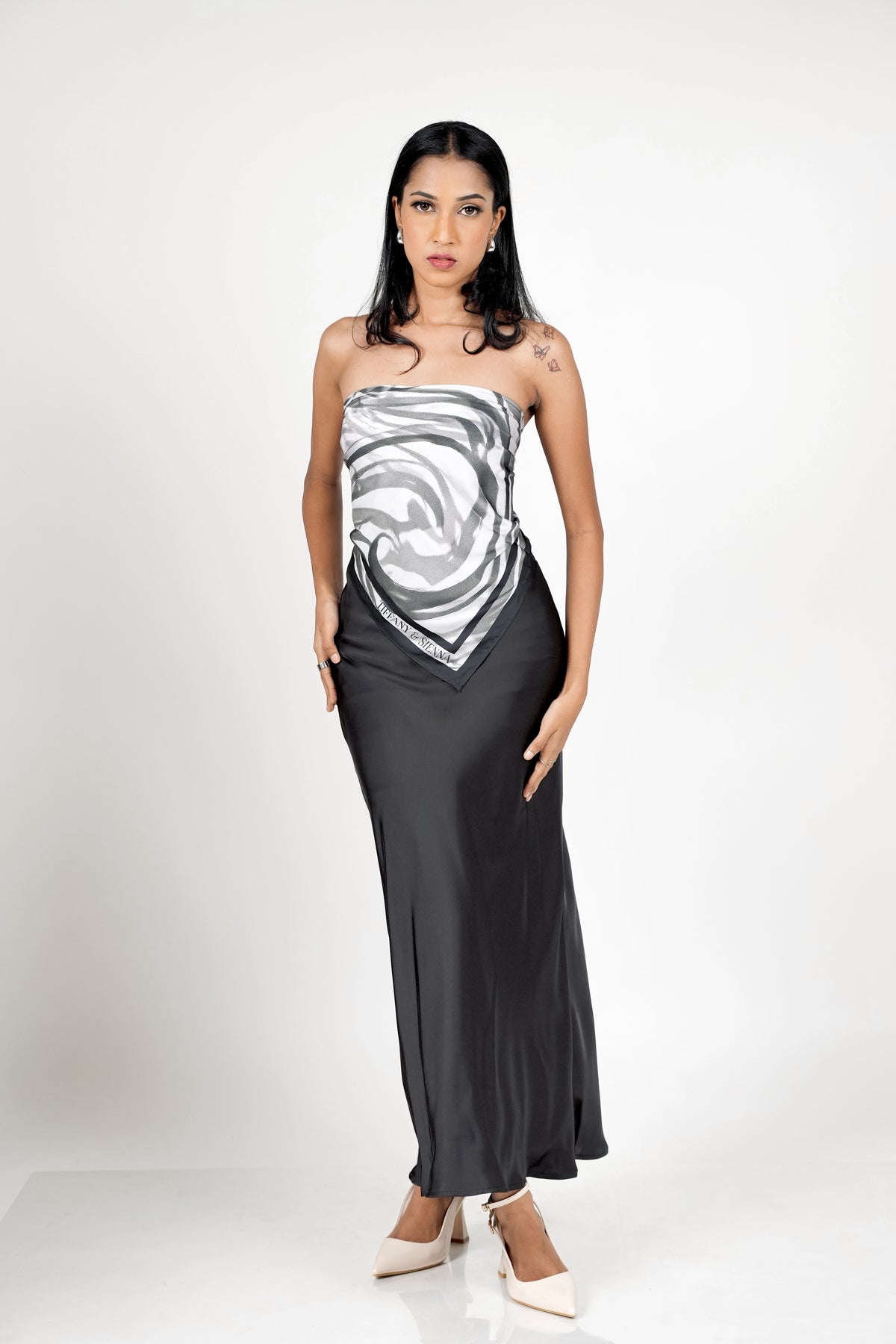 Scarf Obsidian Veil